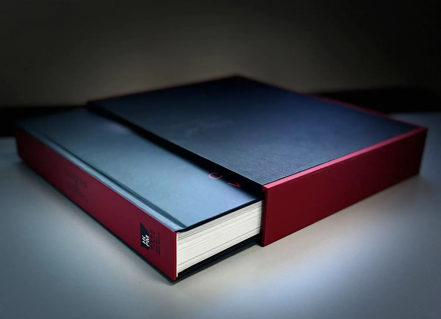 Hardbound book with Slipcase
Arlin paper